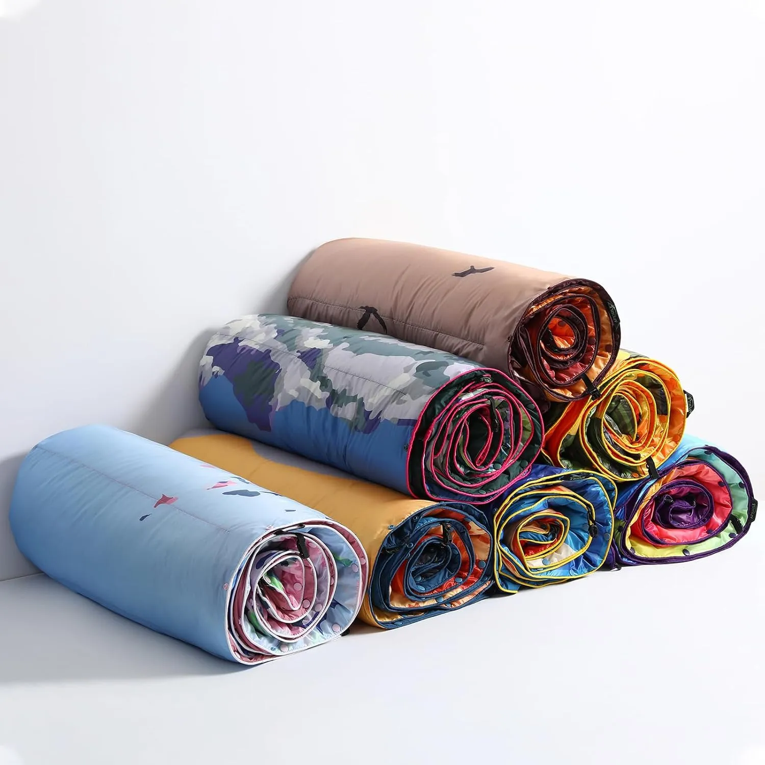 APSMILE Outdoor Down Blanket | Extra Warm & Puffy Camping Blanket | Water-Resistant, Lightweight, Packable Sleeping Quilt for Camp, Travel, Hiking, Picnic, Backpack (Canyon HD Printed, 52"x75")