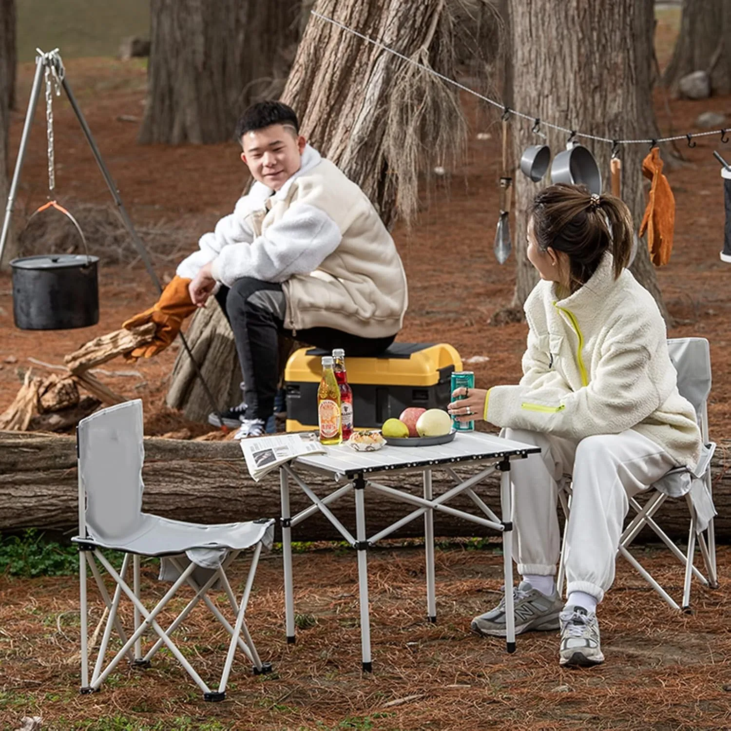 Camping Table Chairs Portable Outdoor and Chair Set, Ultra-Light and Durable Aluminum Alloy Picnic Table, Suitable for Car Travel Beach Fishing