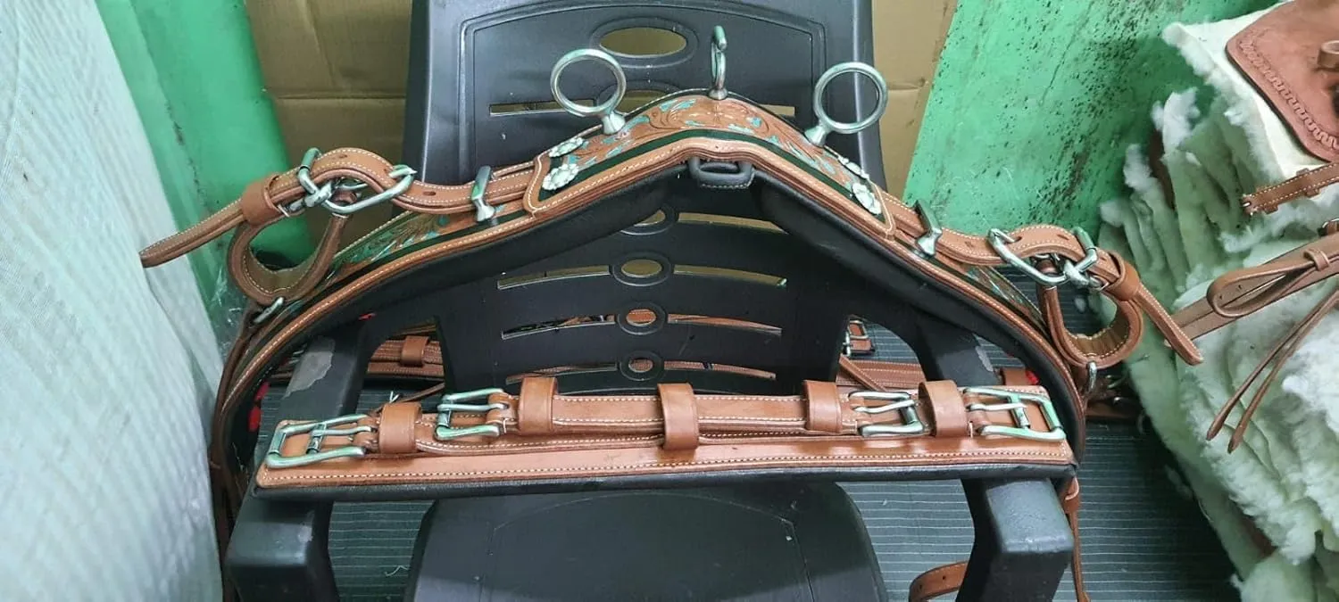 Leather Driving Harness for Single Horse Cart with Bridle, Reins, Traces, Breast Pad, Neck pad, Crupper & Breeching Brown