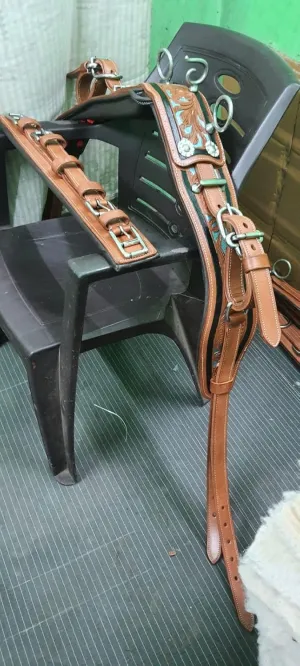 Leather Driving Harness for Single Horse Cart with Bridle, Reins, Traces, Breast Pad, Neck pad, Crupper & Breeching Brown
