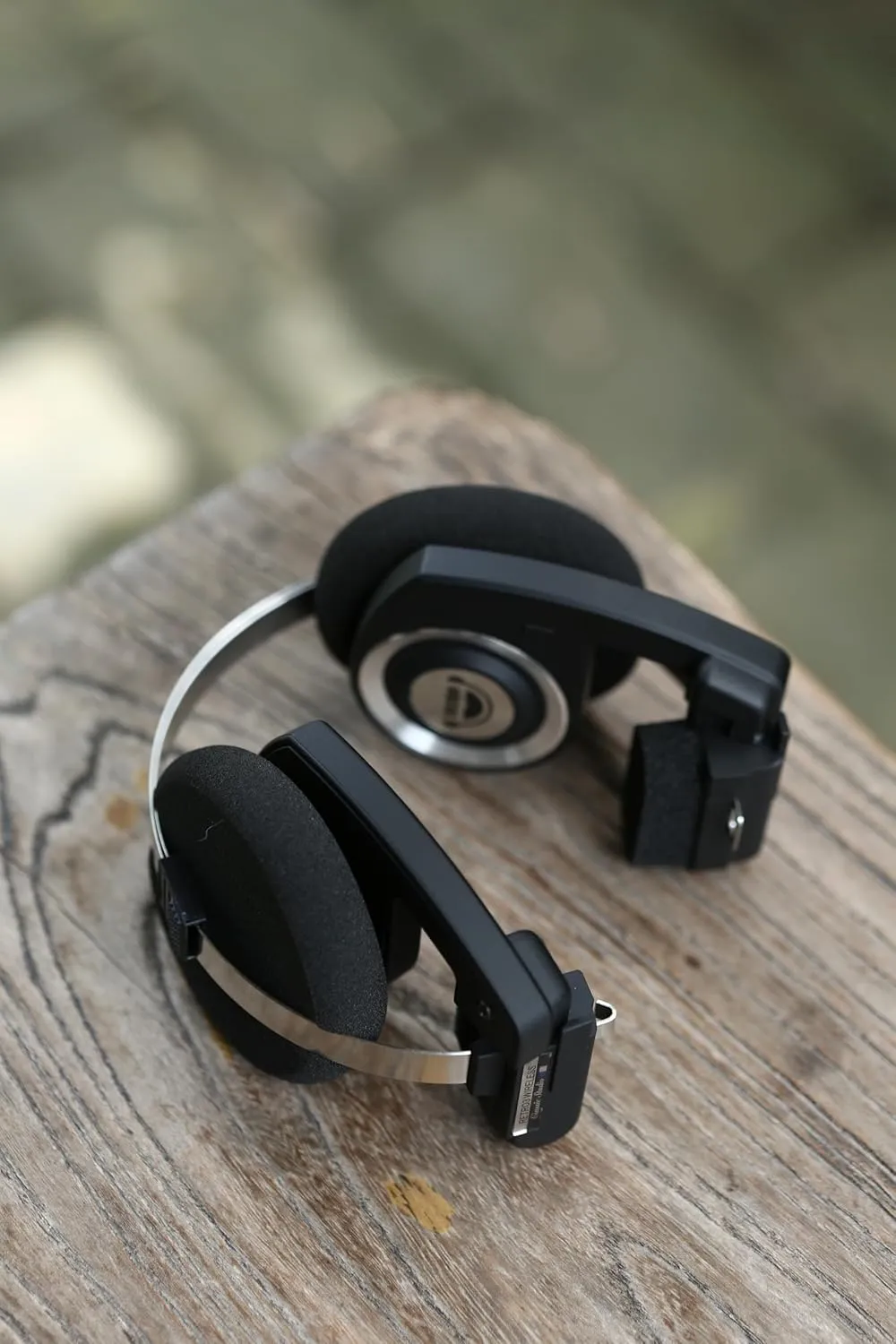 okcsc Classic On-Ear Headphones, Retro Style, BT Wireless Retro Headphones, Ultra Lightweight Retro Headsts/Bullt-in Mic/40mm Class Composite Film/BT 5.3 & Wired Two Connection Modes, BT/Black