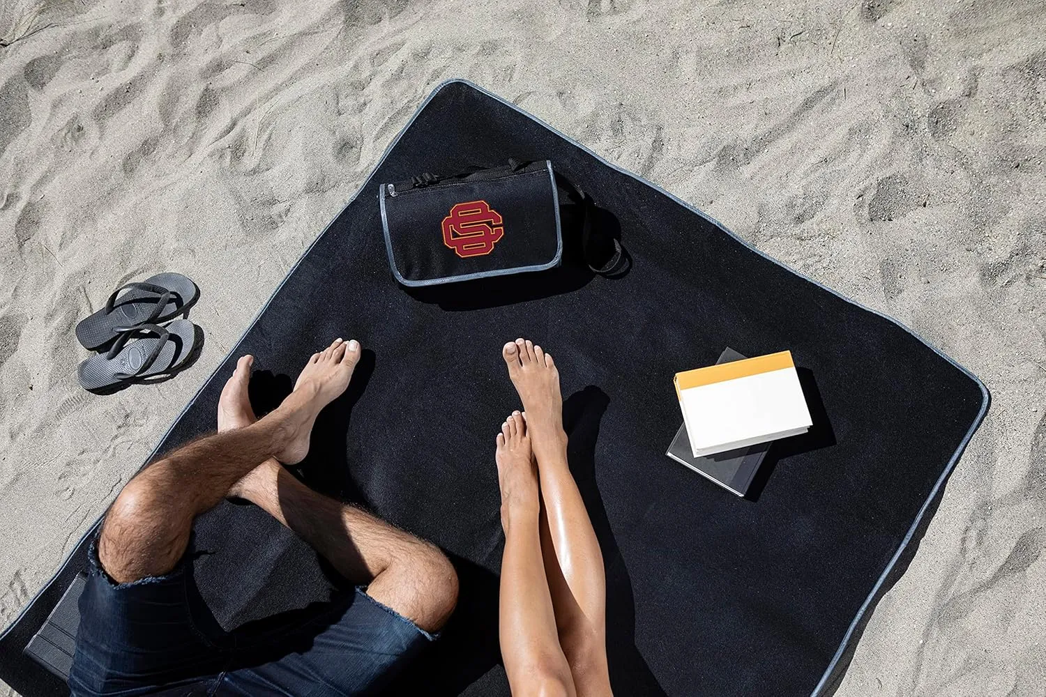PICNIC TIME NCAA Unisex-Adult NCAA Blanket Tote Outdoor Picnic Blanket