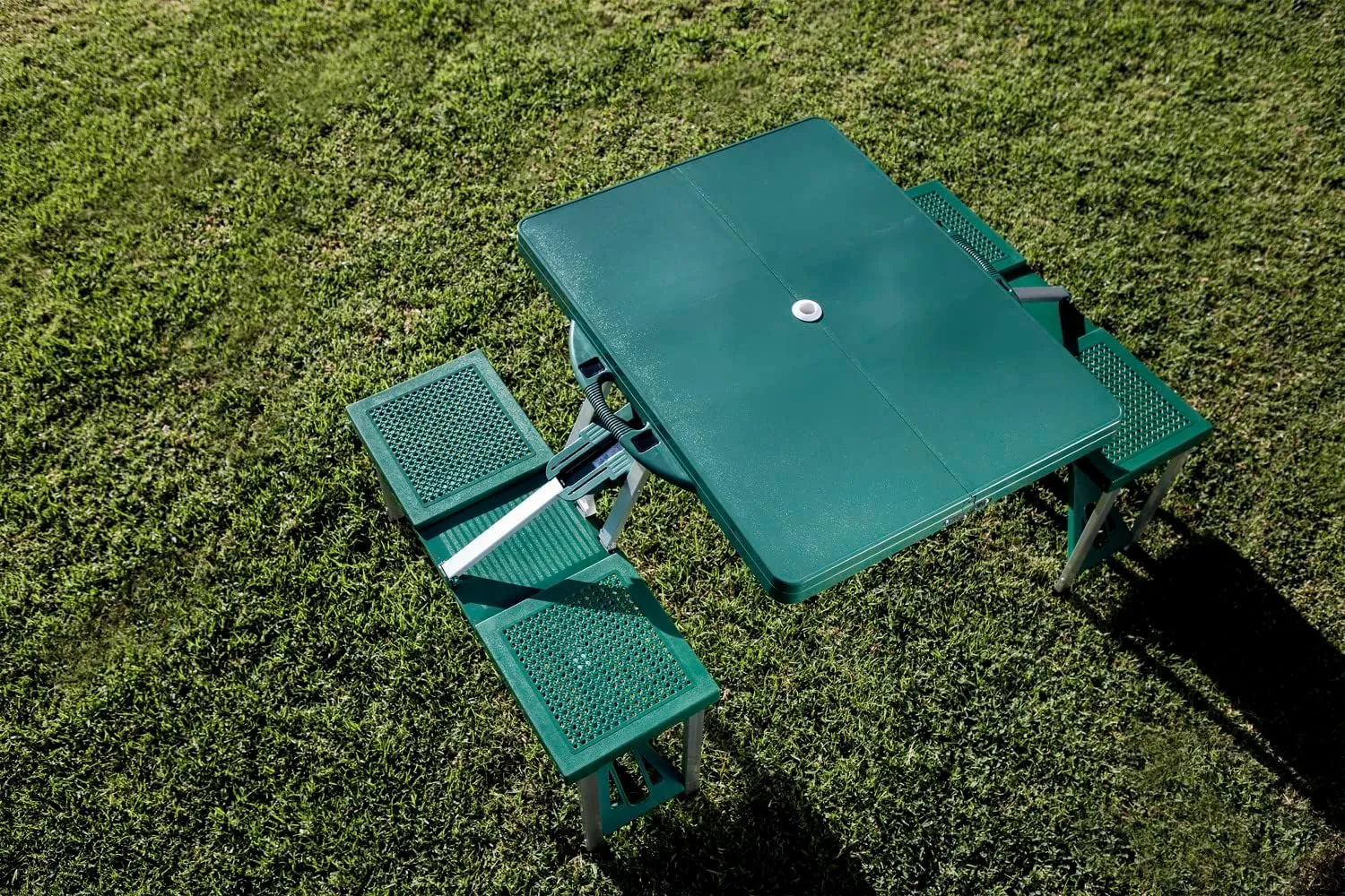 PICNIC TIME NFL New York Jets Football Field Design Portable Folding Table/Seats, Green, One Size (811-00-121-225-2)