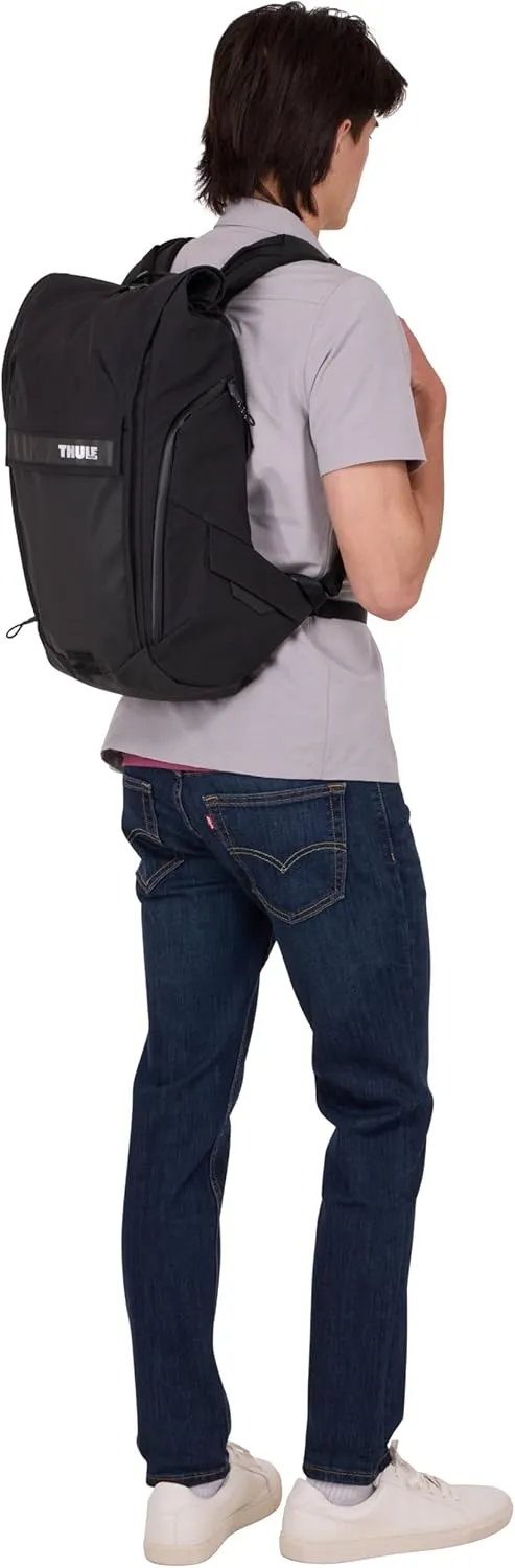 Thule Paramount Bike Commuter Backpack - 20L Capacity - Adjustable fit - 16" Padded Laptop Sleeve and 11" Tablet Pocket - Rolltop Closure - Side Phone Pocket - Taillight Loop