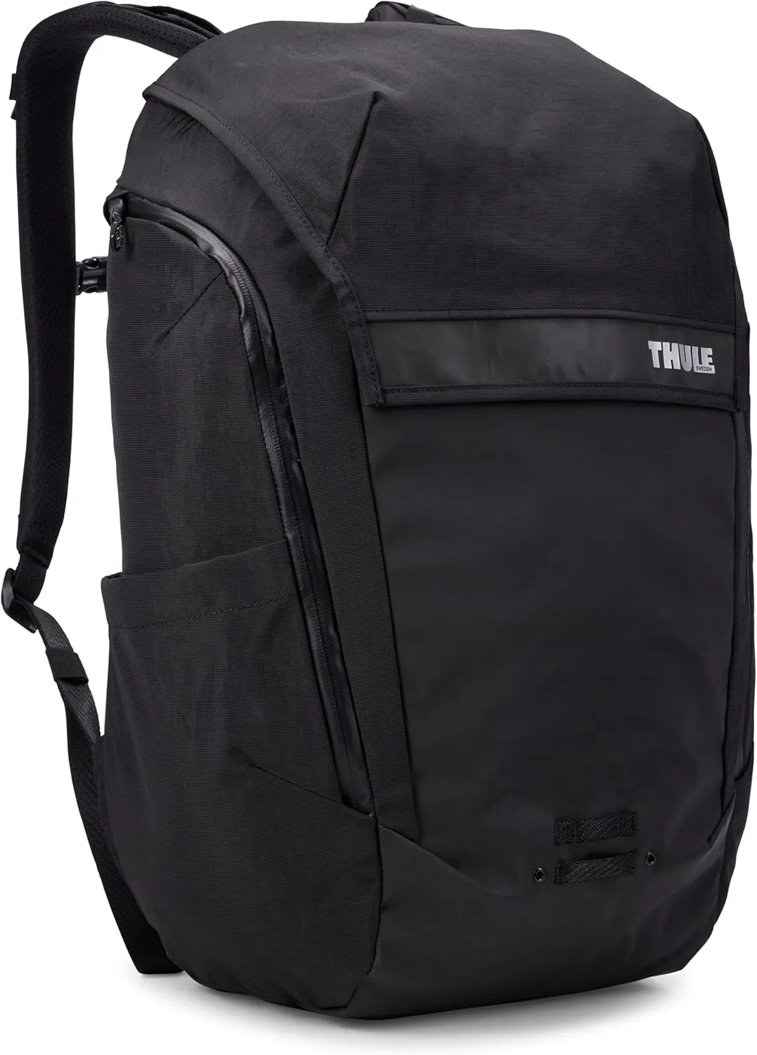 Thule Paramount Bike Commuter Backpack - 28L Capacity - Adjustable fit - 16" Padded Laptop Sleeve and 11" Tablet Pocket - Helmet Attachment - Accessible Side Phone Pocket - Taillight Loop